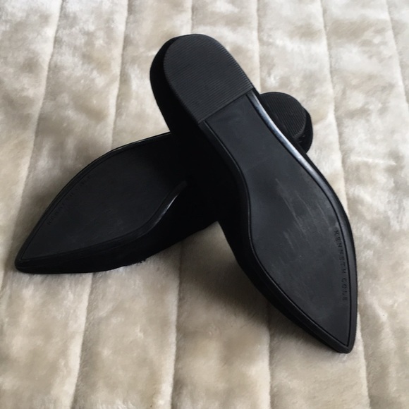 Kenneth Cole New York Flats/ Slip-Ons - Picture 5 of 8